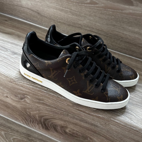 LV sneakers - Picture 9 of 9